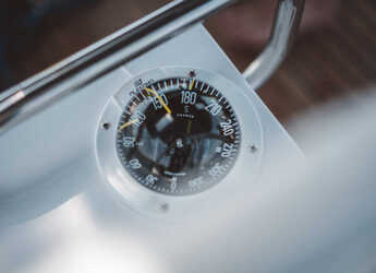 Rent a sailboat in Marina Hramina - Elan Impression 45.1