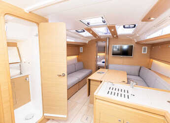 Alquilar velero en Marina Kremik - Dufour 390