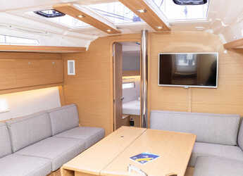 Alquilar velero en Marina Kremik - Dufour 390