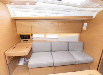 Alquilar velero en Marina Kremik - Dufour 390