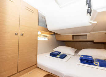 Alquilar velero en Marina Kremik - Dufour 390