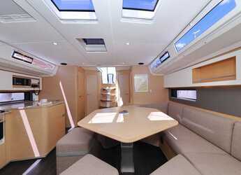 Alquilar velero en SCT Marina Trogir - Dufour 44 - 4 cab