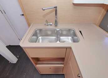 Alquilar velero en SCT Marina Trogir - Dufour 44 - 4 cab