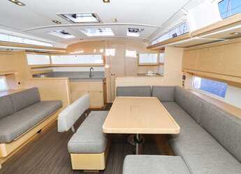 Alquilar velero en SCT Marina Trogir - Dufour 470 - 3 cab.