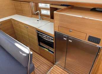 Chartern Sie segelboot in Marina Polesana - Elan Impression 45.1