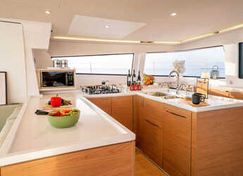 Chartern Sie katamaran in Marina Sukosan (D-Marin Dalmacija) - Bali 5.4 - 5 cab.