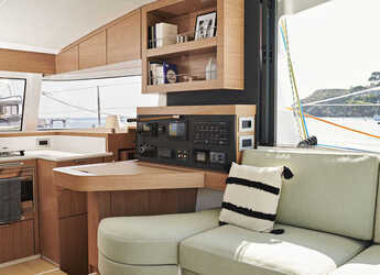 Chartern Sie katamaran in Marina Sukosan (D-Marin Dalmacija) - Bali Catsmart - 4 + 1 cab.