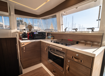 Louer catamaran à Volos - Bali 4.2 - 4 + 2 cab.