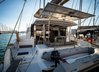 Louer catamaran à Volos - Bali 4.2 - 4 + 2 cab.