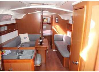 Louer voilier à Marina Zeas - Oceanis 37