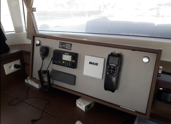 Rent a catamaran in Alimos Marina - Lagoon 450 F - 4 + 2 cab.