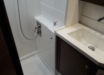 Rent a catamaran in Alimos Marina - Lagoon 450 F - 4 + 2 cab.