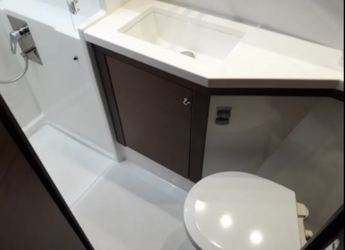 Rent a catamaran in Alimos Marina - Lagoon 450 F - 4 + 2 cab.