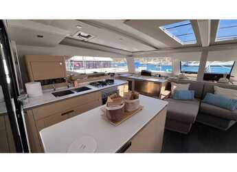 Alquilar catamarán en Nidri Marine - Fountaine Pajot Aura 51
