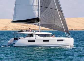 Rent a catamaran in Nelson Dockyard - Lagoon 46