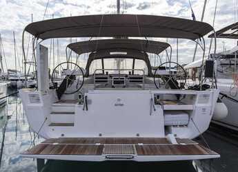 Rent a sailboat in Port Of Mýtikas - Dufour 530 - 6 cab.