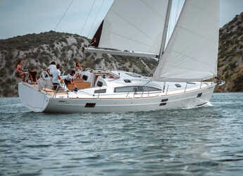 Rent a sailboat in Port Of Mýtikas - Elan Impression 45.1
