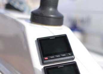 Chartern Sie segelboot in Marina Polesana - Bavaria Cruiser 34 - 2 cab.