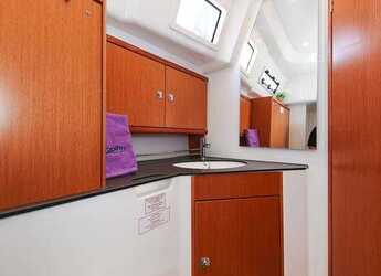 Chartern Sie segelboot in Marina Polesana - Bavaria Cruiser 34 - 2 cab.