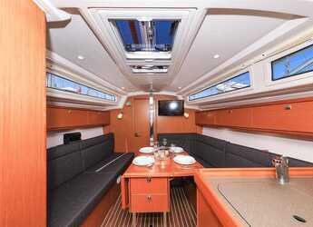 Rent a sailboat in Jezera ACI Marina - Bavaria Cruiser 34