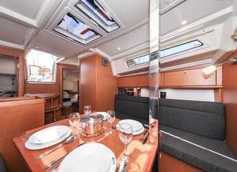 Rent a sailboat in Jezera ACI Marina - Bavaria Cruiser 34