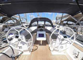 Rent a sailboat in Jezera ACI Marina - Bavaria Cruiser 34
