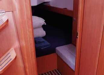 Louer voilier à Marina dell'Isola  - Bavaria Cruiser 37 - 3 cab.