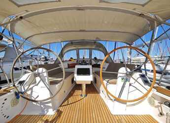 Rent a sailboat in Marina Hramina - Bavaria Cruiser 37 - 3 cab.