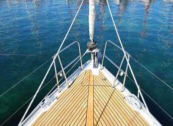 Rent a sailboat in Marina Hramina - Bavaria Cruiser 37 - 3 cab.