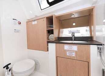 Rent a sailboat in Marina Hramina - Bavaria Cruiser 41 - 3 cab.