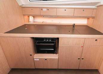 Rent a sailboat in Marina Hramina - Bavaria Cruiser 41 - 3 cab.