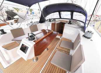 Rent a sailboat in Marina Hramina - Bavaria Cruiser 41 - 3 cab.