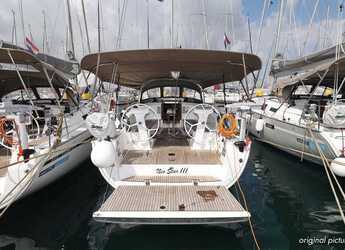 Rent a sailboat in Marina Hramina - Bavaria Cruiser 41S