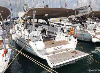 Rent a sailboat in Marina Hramina - Bavaria Cruiser 41S