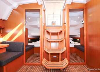 Rent a sailboat in Marina Hramina - Bavaria Cruiser 41S