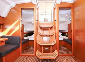 Rent a sailboat in Marina Hramina - Bavaria Cruiser 41S