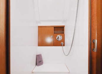 Rent a sailboat in Real Club Náutico de Palma - Bavaria Cruiser 51