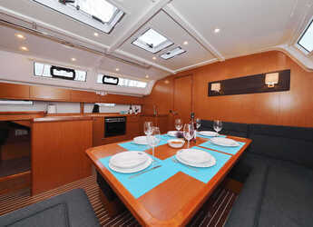 Rent a sailboat in Real Club Náutico de Palma - Bavaria Cruiser 51