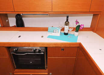 Rent a sailboat in Real Club Náutico de Palma - Bavaria Cruiser 51