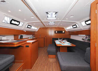 Rent a sailboat in Real Club Náutico de Palma - Bavaria Cruiser 51