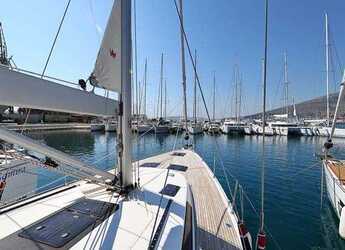Rent a sailboat in Marina Hramina - Bavaria Cruiser 56 - 5 + 1 cab.