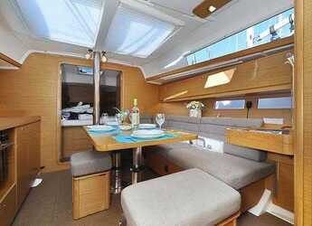 Chartern Sie segelboot in Marina Polesana - Dufour 382 GL