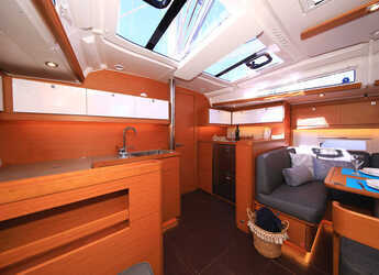 Rent a sailboat in Jezera ACI Marina - Dufour 430 - 3 cab.