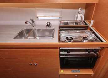 Rent a sailboat in Marina Hramina - Dufour 430