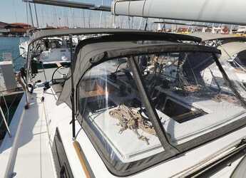 Rent a sailboat in Marina Hramina - Dufour 430