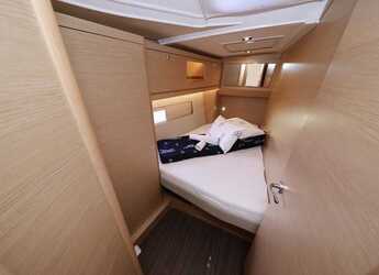 Rent a sailboat in Marina Hramina - Dufour 470 - 4 cab.