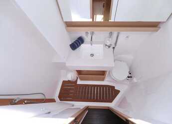 Rent a sailboat in Marina Hramina - Dufour 470 - 4 cab.