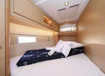 Rent a sailboat in Marina Hramina - Dufour 470 - 4 cab.