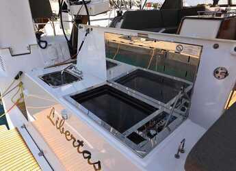 Rent a sailboat in Marina Hramina - Dufour 470 - 4 cab.