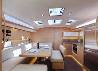 Rent a sailboat in Marina Hramina - Dufour 470 - 4 cab.